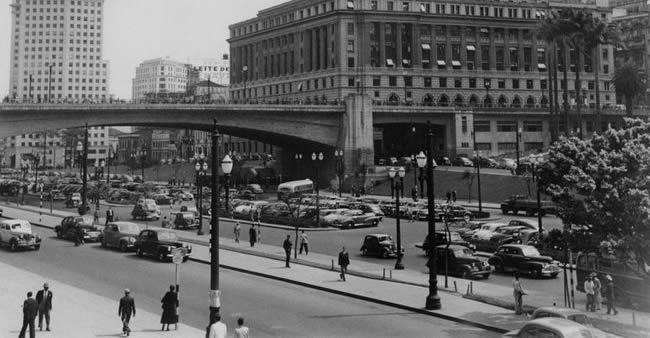 Viaje ao passado com essas 20 fotos fantásticas da cidade de São Paulo de 1924 a 1980