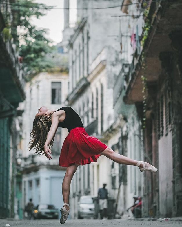 awebic-bailarinos-cuba-3