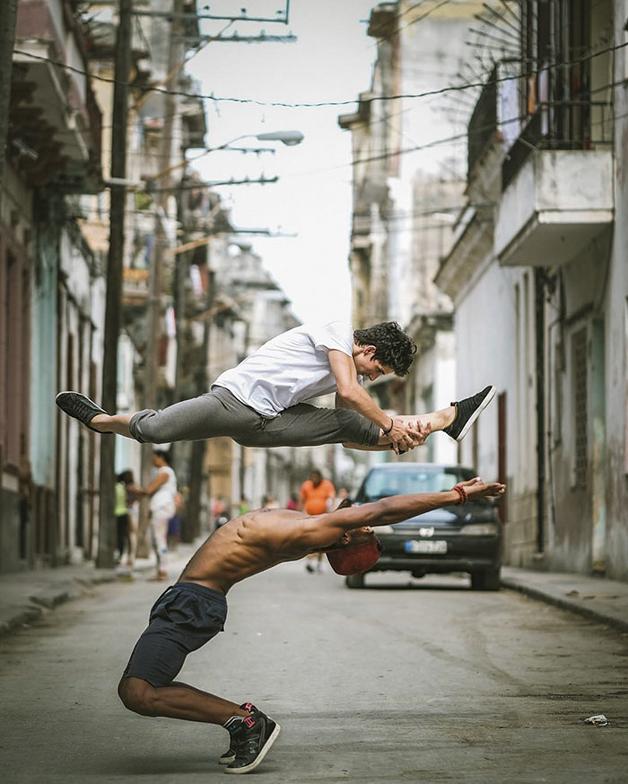 awebic-bailarinos-cuba-4