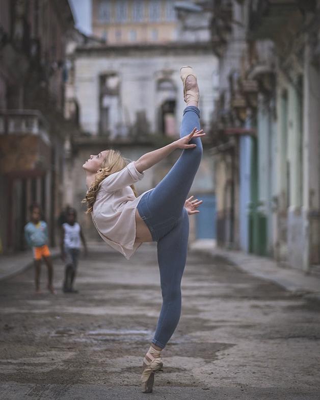 awebic-bailarinos-cuba-7