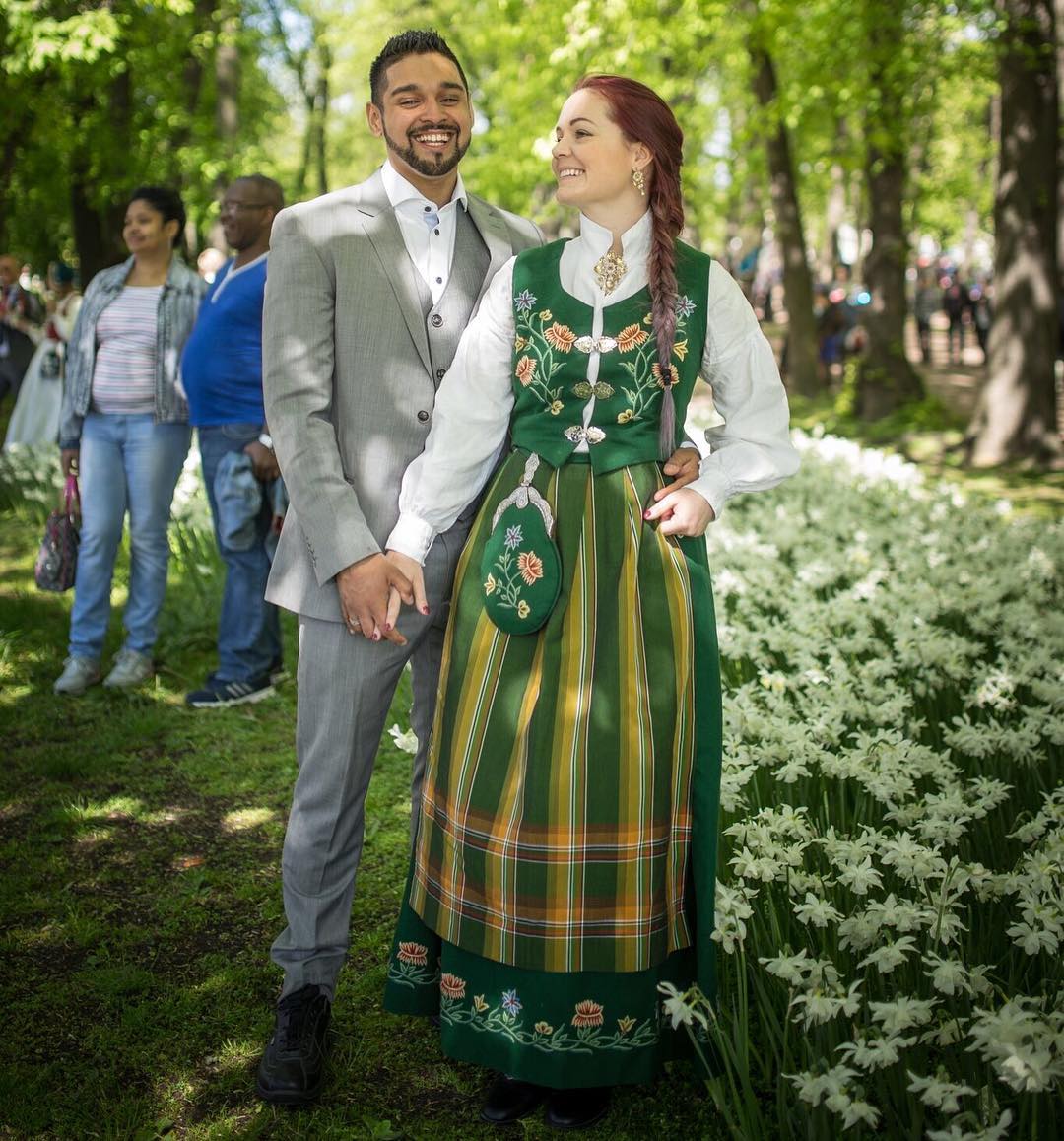 Trajes tradicionais de casamento na Noruega