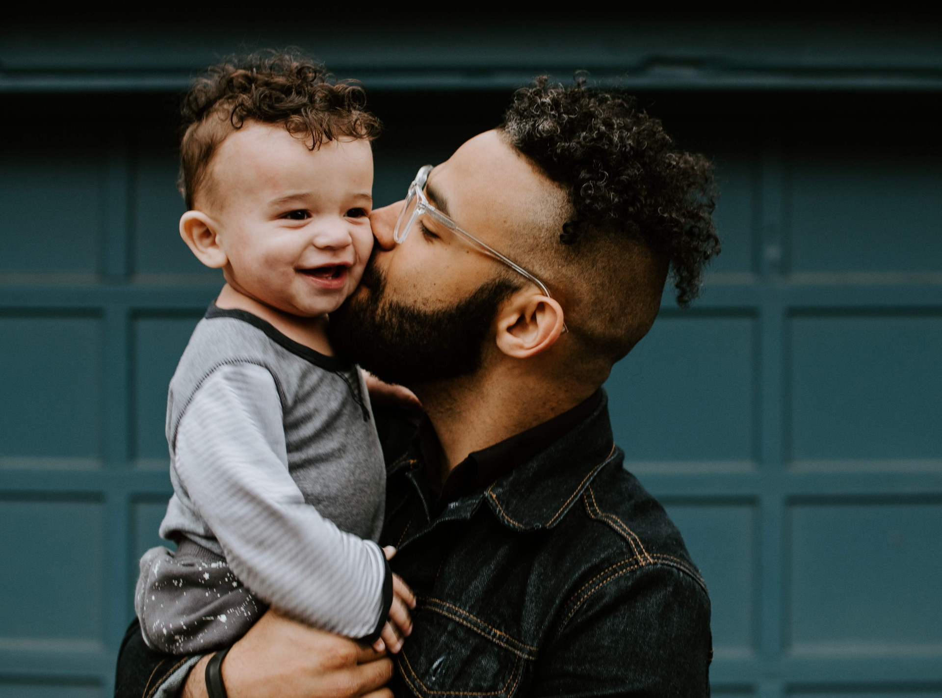 Ser feliz não significa ter uma vida perfeita e podemos COMPROVAR