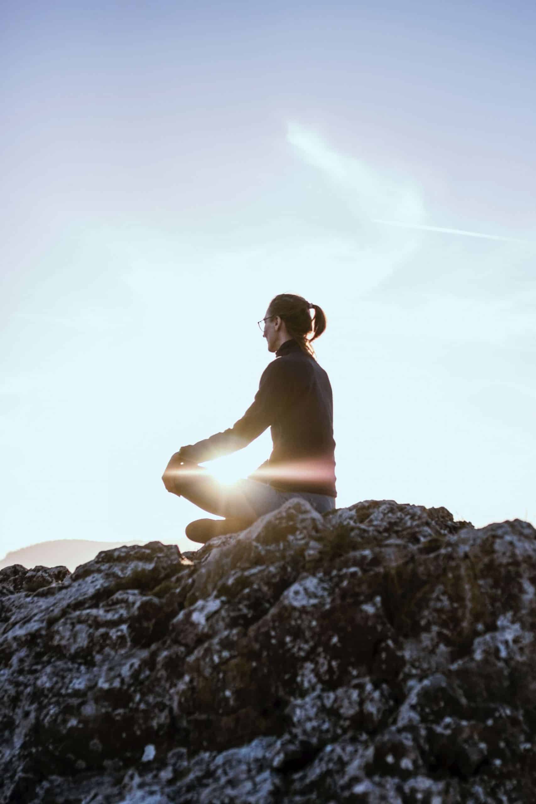 20 razões científicas para você começar a MEDITAR hoje 