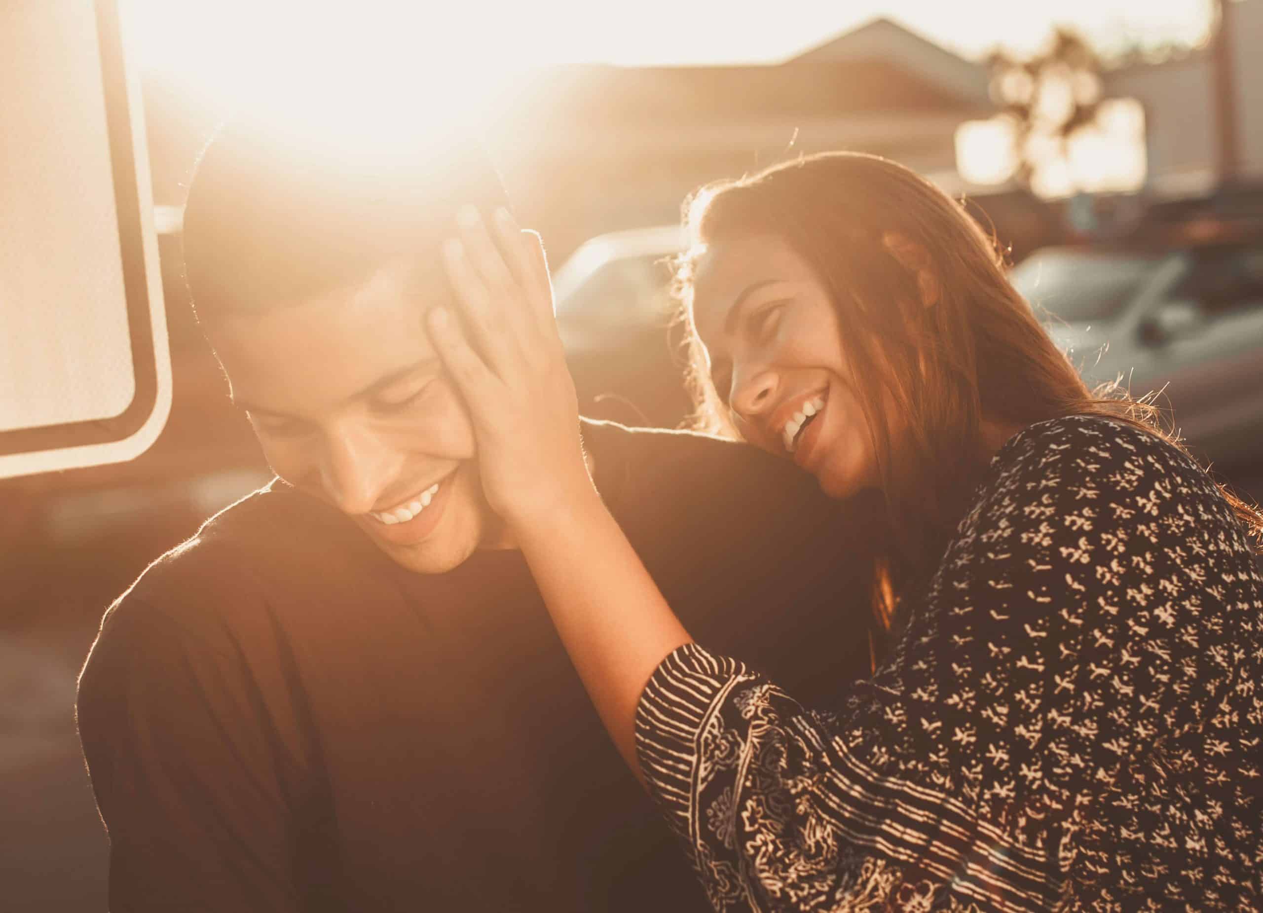 140 Legendas para Fotos de Casal. A #119 é a mais romântica, concorda?