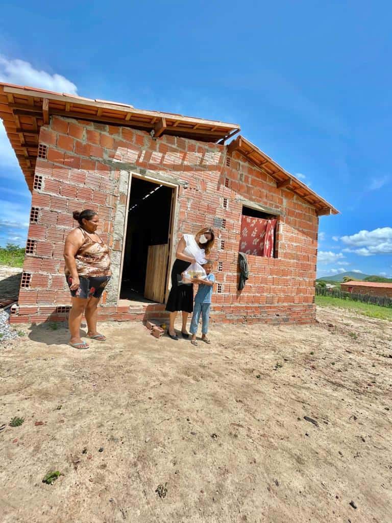 EMOCIONANTE: Garoto de 8 anos pede em carta que juíza troque seu sobrenome