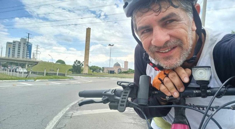 Professor viaja de Recife a São Paulo de bike em prol de campanha