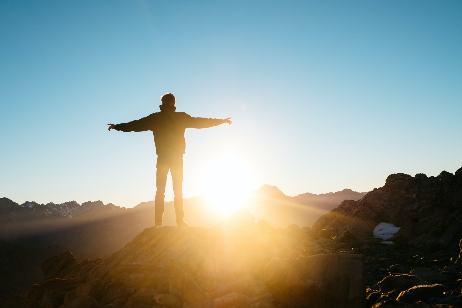 Céu da semana (23 a 28 de maio): as previsões astrológicas bem quentinhas (Imagens: Unsplash)