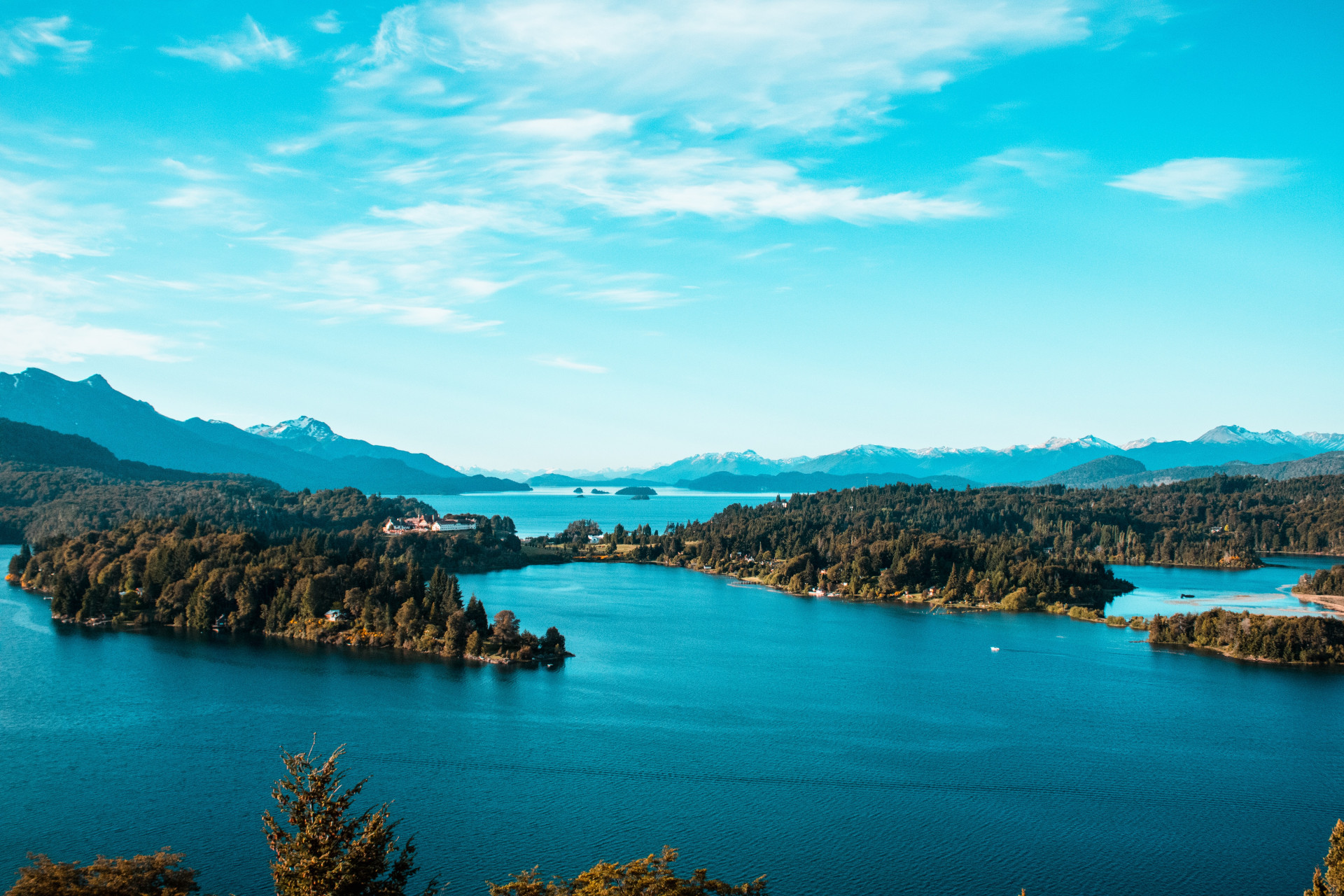 Quanto custa viajar para Bariloche? Listamos tudo para você AQUI (Imagens: Unsplash)