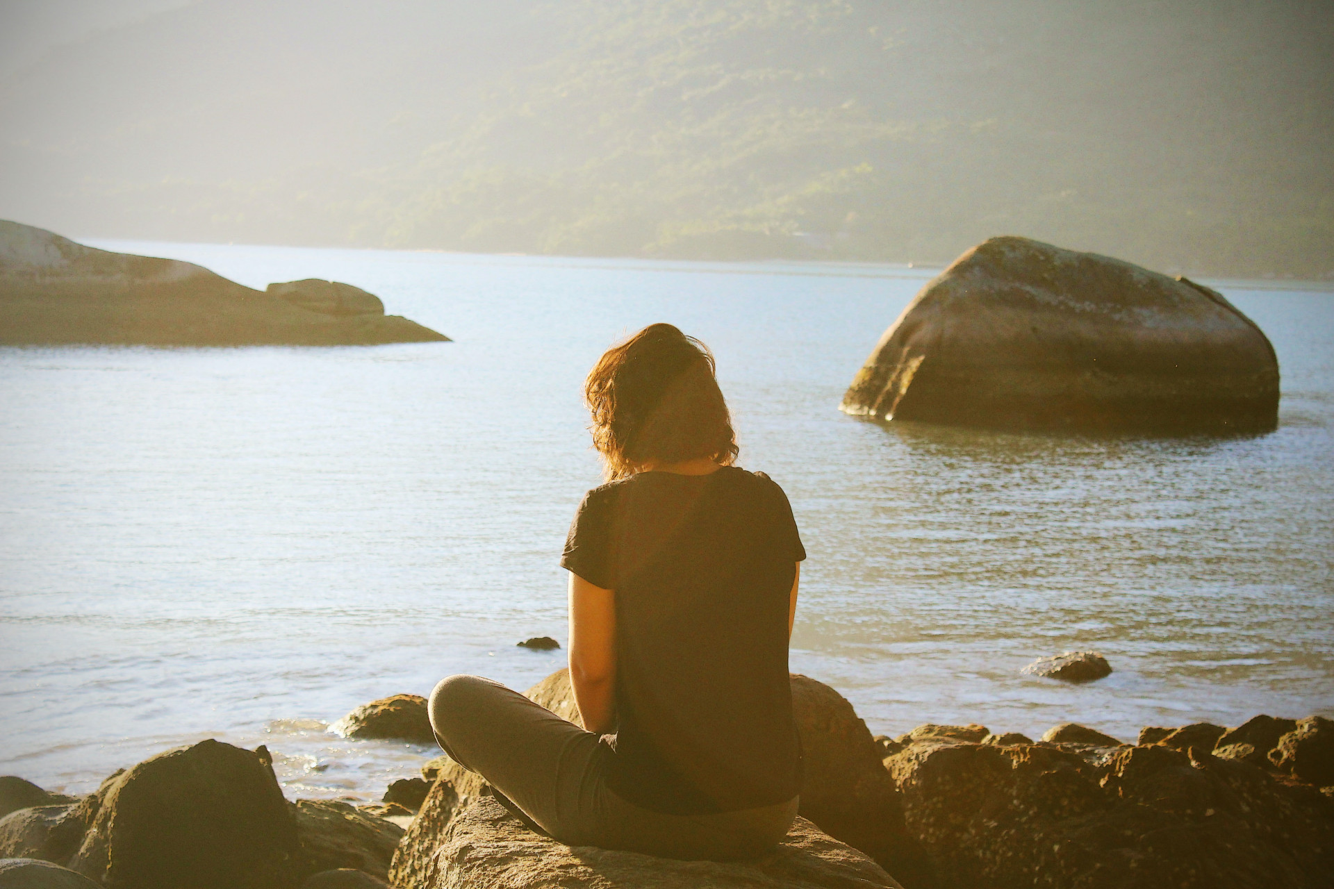 A Semana de Lua Minguante promete uma pausa merecida para alguns signos; quais são eles? (Imagens: Unsplash)