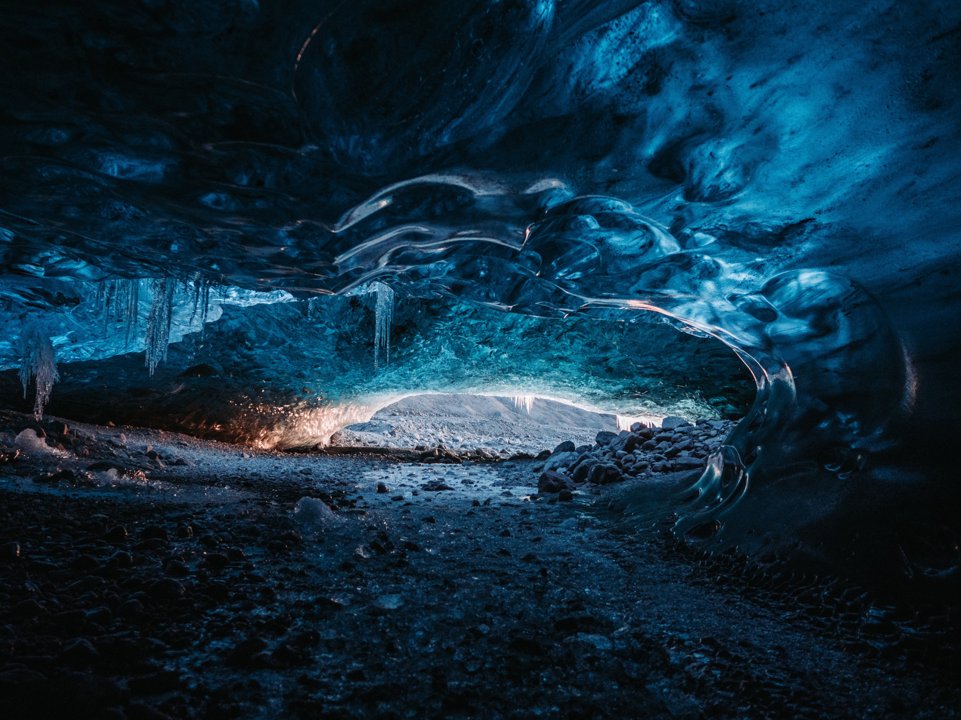 É NO BRASIL! 13 grutas e cavernas brasileiras que você precisa visitar (Imagens: Unsplash)