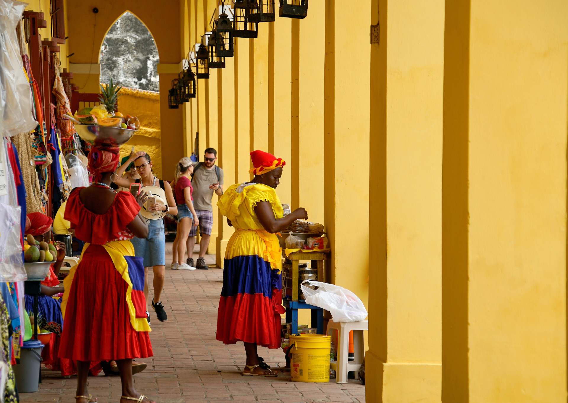 Quanto de dinheiro levar para Cartagena? Anote todos os gastos de uma viagem (Imagens: Unsplash)