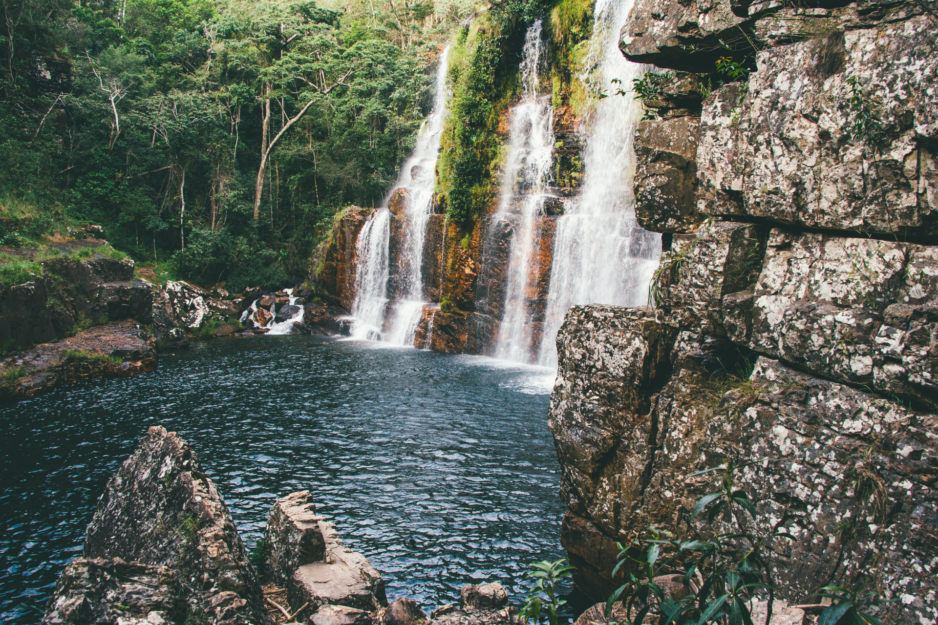 Viajar em Agosto e pagar bem pouquinho? Esse é o melhor destino BRASILEIRO para você (Imagens: Unsplash)