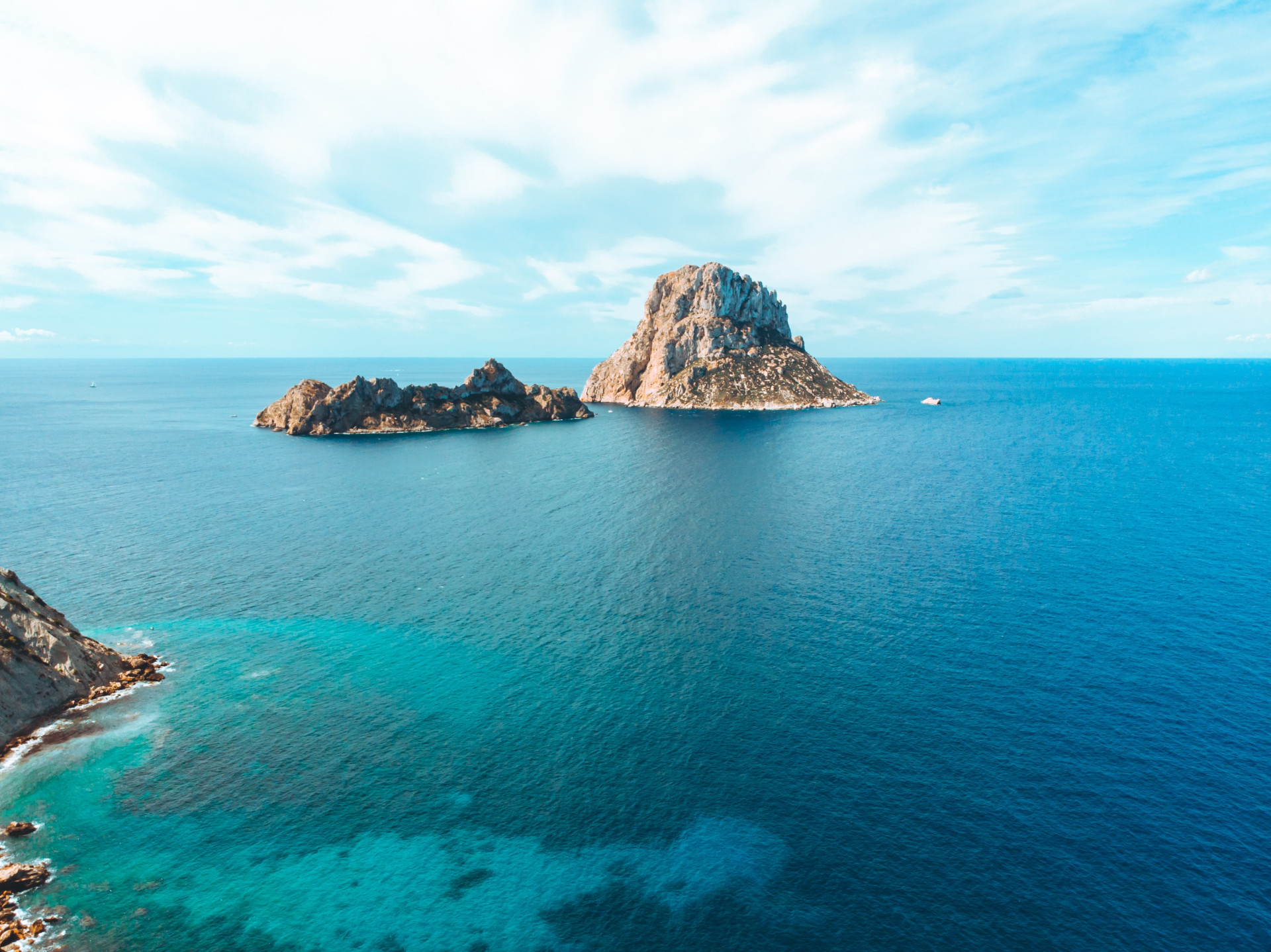 Quanto custa uma viagem para IBIZA? Montamos o roteiro mais econômico e completo (Imagens: Unsplash)