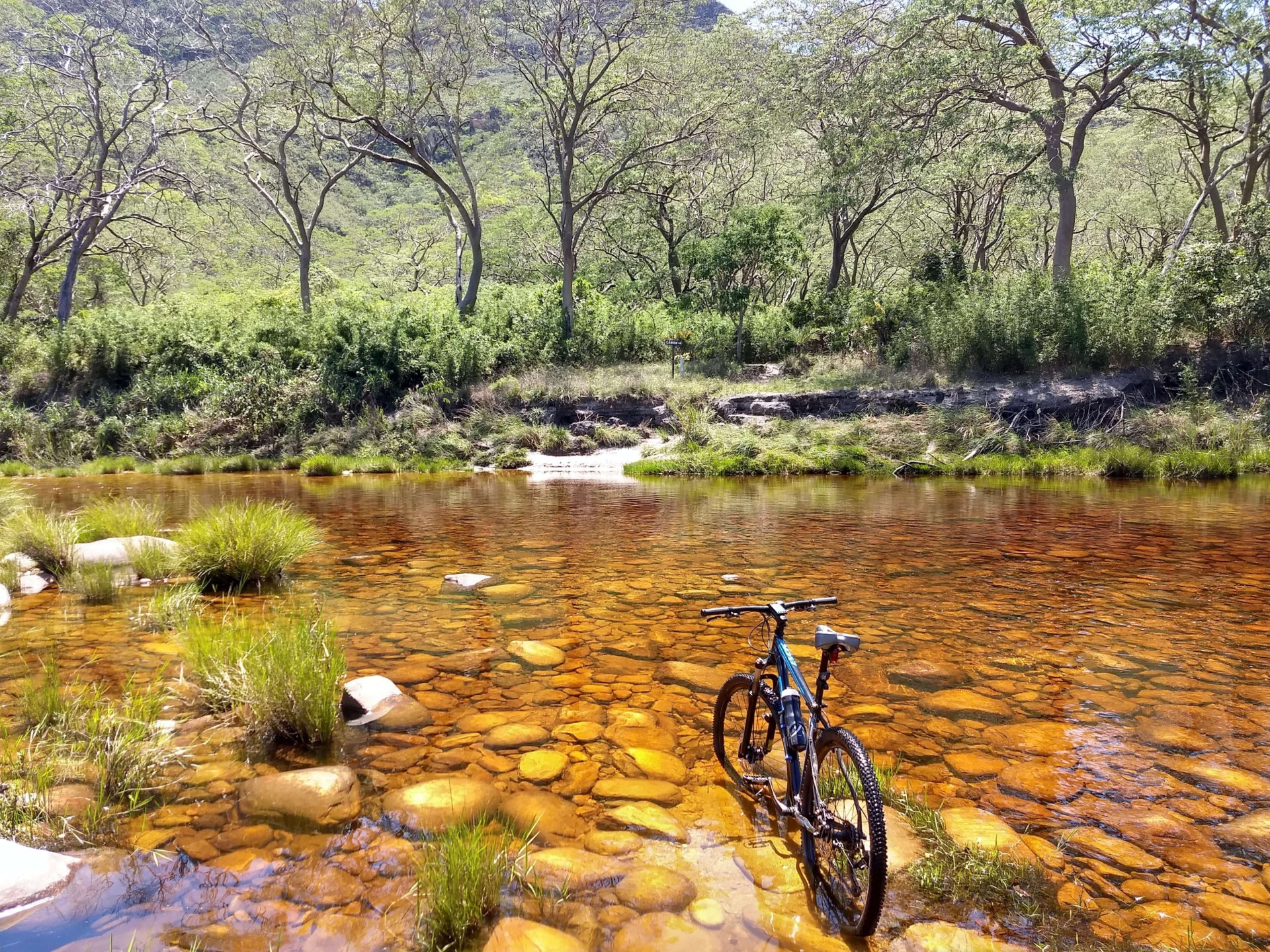 Essa cidadezinha em Minas vai te dar a melhor viagem de todos os tempos: navegue em cultura e sossego (Imagens: Unsplash)