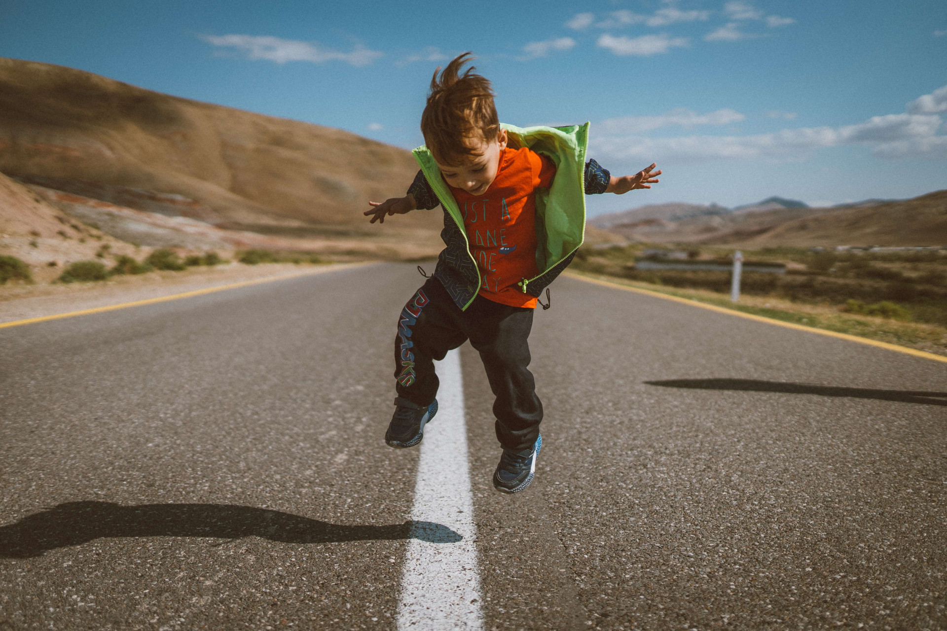 Quanto custa viajar para Beto Carrero em 2022? Montamos a viagem mais econômica, vem LER! (Imagens: Unsplash e Pixabay)