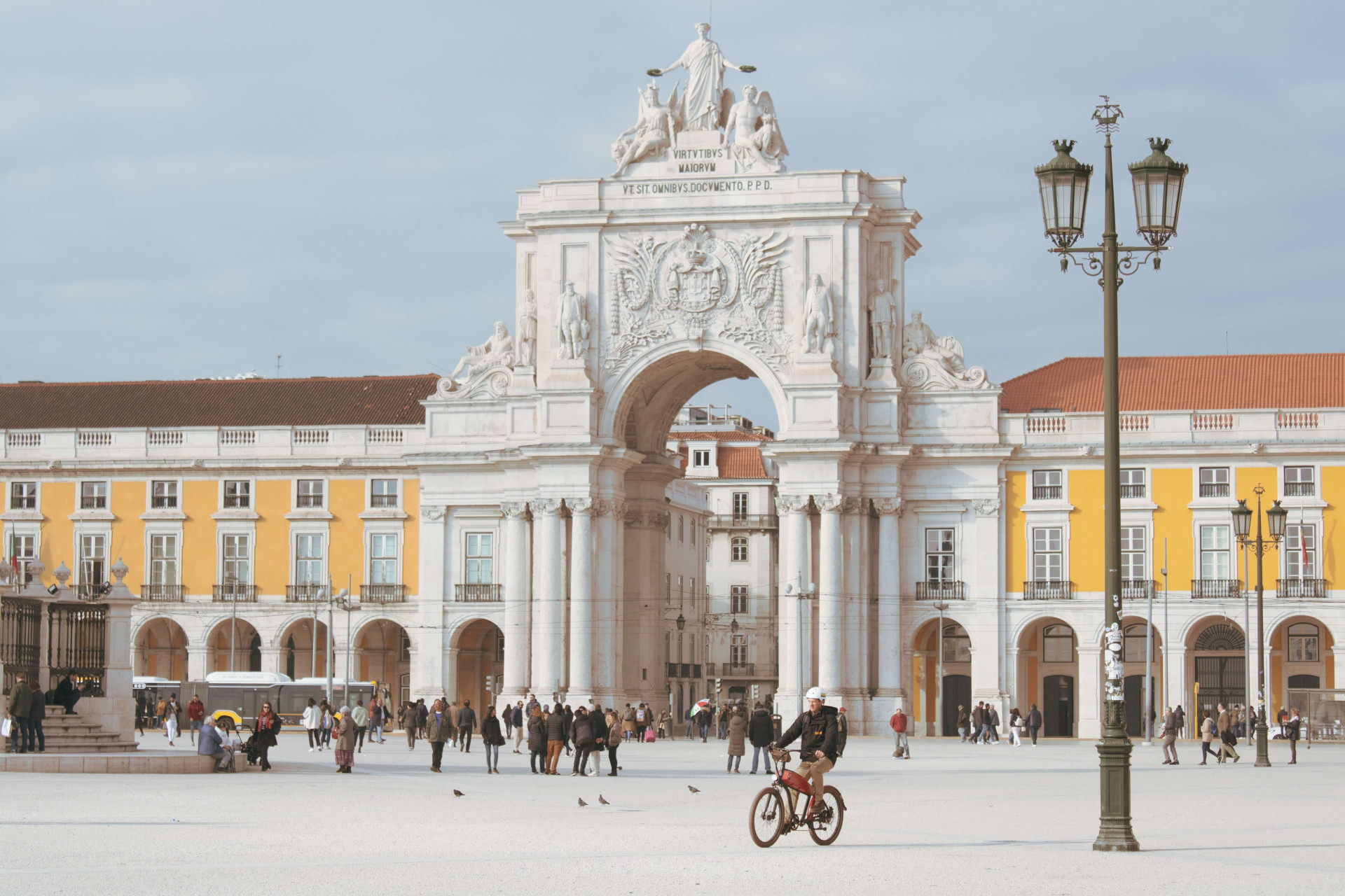 Os 13 bairros mais baratos para morar em Lisboa e ter a vida dos sonhos (Imagens: Unsplash)