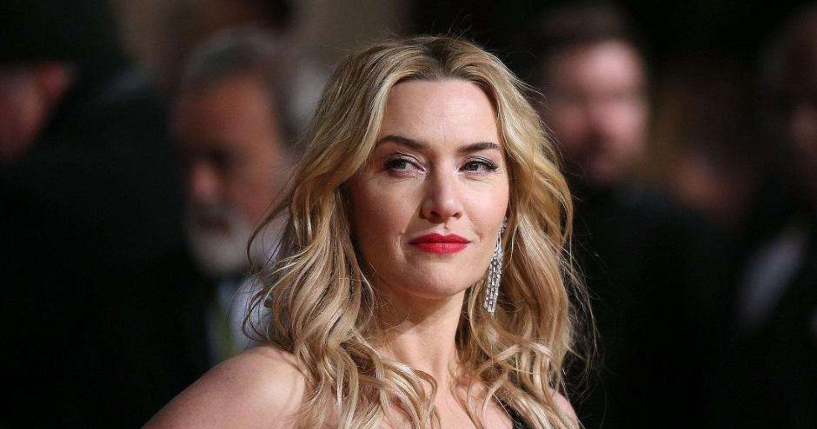 Kate Winslet, a Rose de ‘Titanic’, doa mais de R$ 100 mil para ajudar garota com paralisia cerebral a sobreviver