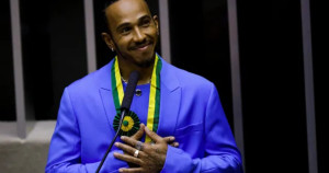 Merecido! Lewis Hamilton é o mais novo cidadão honorário do Brasil