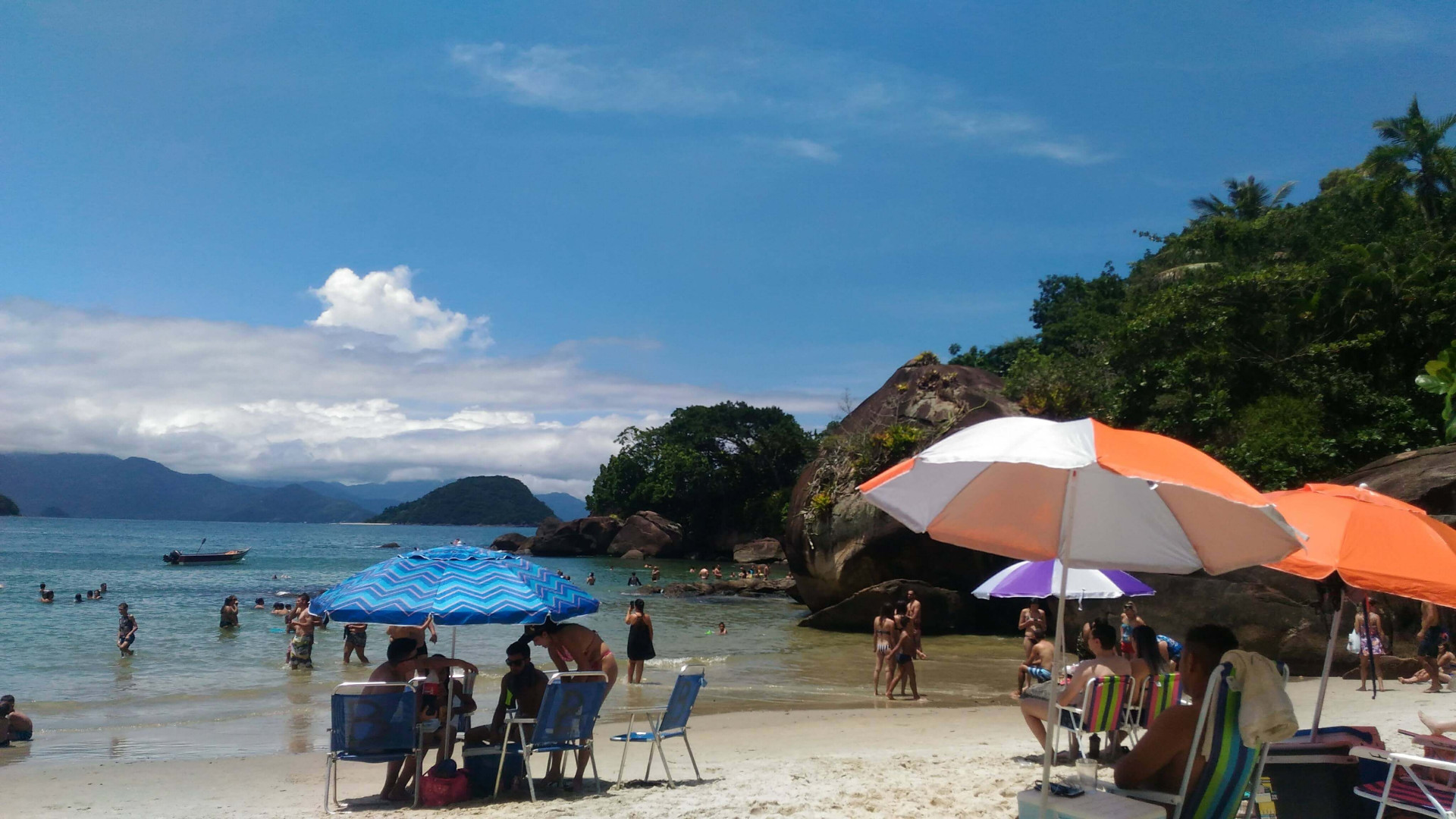 22 praias de Ubatuba para aproveitar os melhores roteiros no litoral (Imagens: Unsplash)