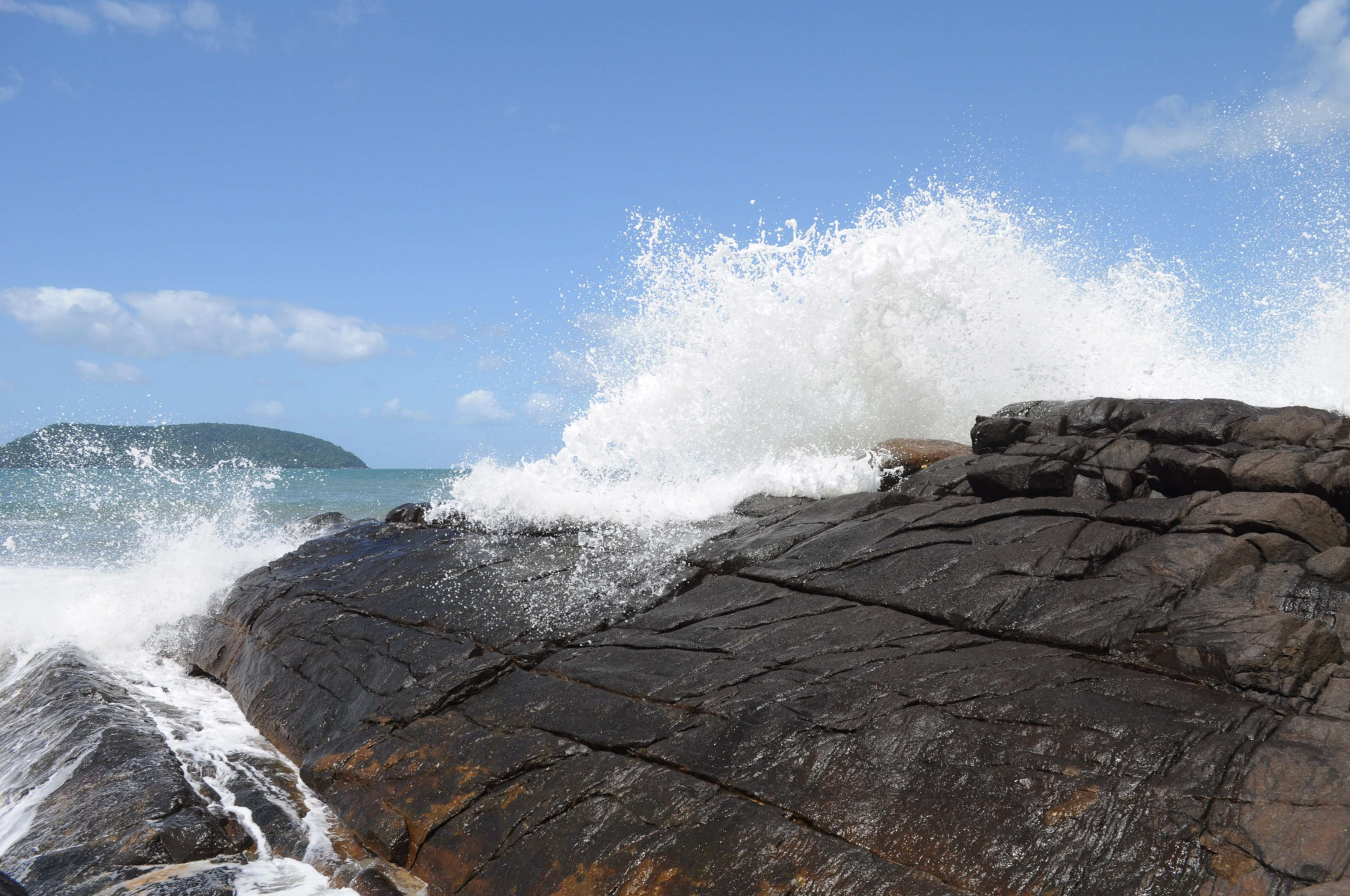 Quer visitar um pedacinho do paraíso? Pegue o destino para A Gruta que Chora e tenha a viagem dos sonhos (Imagens: Unsplash)Quer visitar um pedacinho do paraíso? Pegue o destino para A Gruta que Chora e tenha a viagem dos sonhos (Imagens: Unsplash)