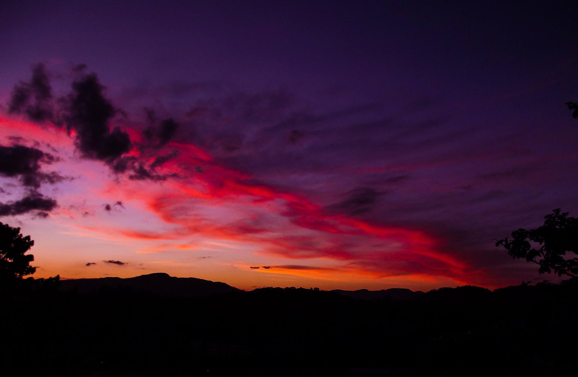 Os 14 melhores bairros para morar em Florianópolis e nunca mais pensar em mudança na vida (Imagens: Unsplash)