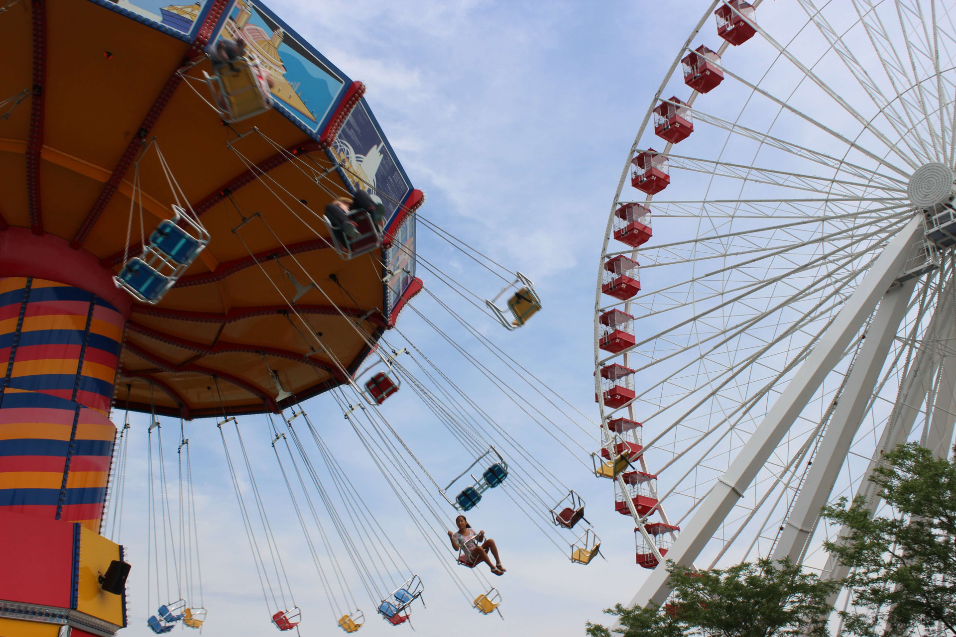 Os 13 melhores parques de diversão espalhados pelo mundo que valem cada centavo gasto (Imagens: Unsplash)