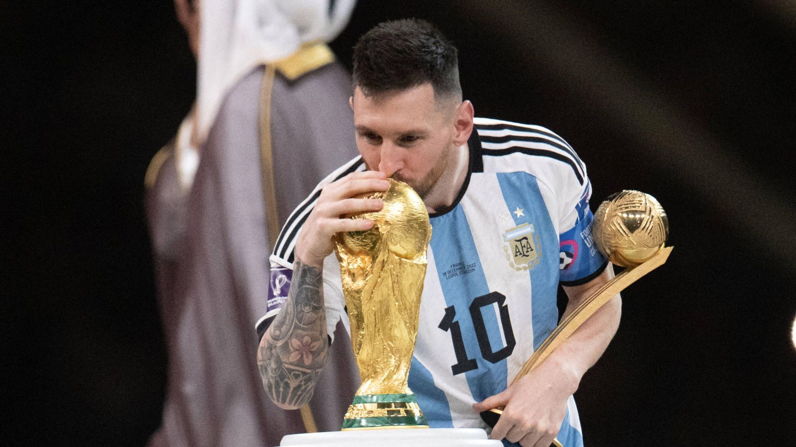 Campeão do mundo pela Argentina, Messi também é craque em solidariedade fora de campo