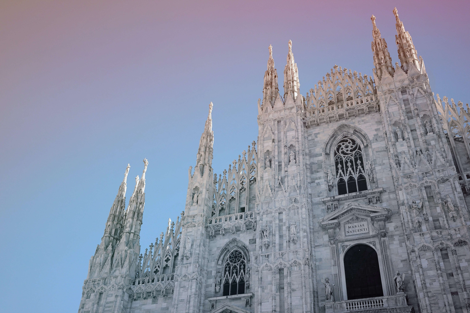 Um guia completo para fazer uma visita à Catedral de Milão (roteiro e valores AQUI)