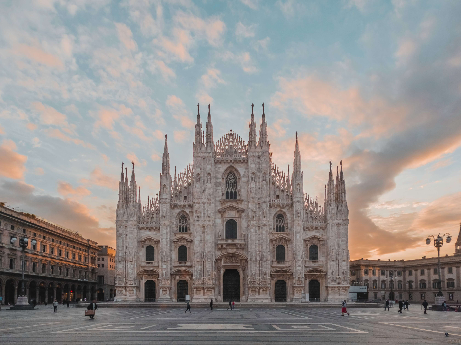 Um guia completo para fazer uma visita à Catedral de Milão (roteiro e valores AQUI) (Imagens: Unsplash)