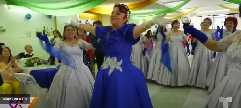 Vovó mexicana realiza o sonho de ter festa de debutante