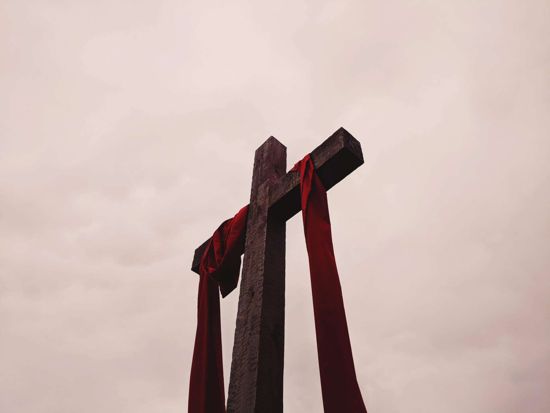 Ritual de Semana Santa vai te fazer ter uma semana cheia de bênçãos e muita sorte (Imagem: Unsplash)