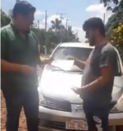 Sorteado devolve carro que ganhou em rifa para ajudar dono a custear tratamento da filha