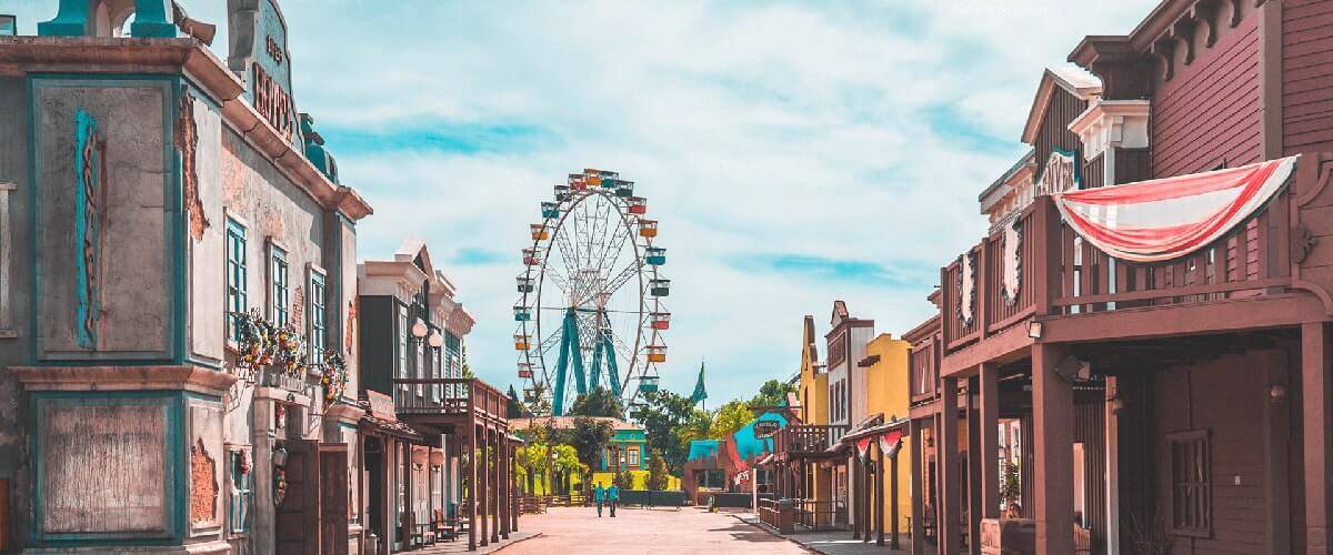 Você precisa visitar esse parque de diversão de São Paulo, é o ápice da aventura (Imagens: Site do Hopi Hari)