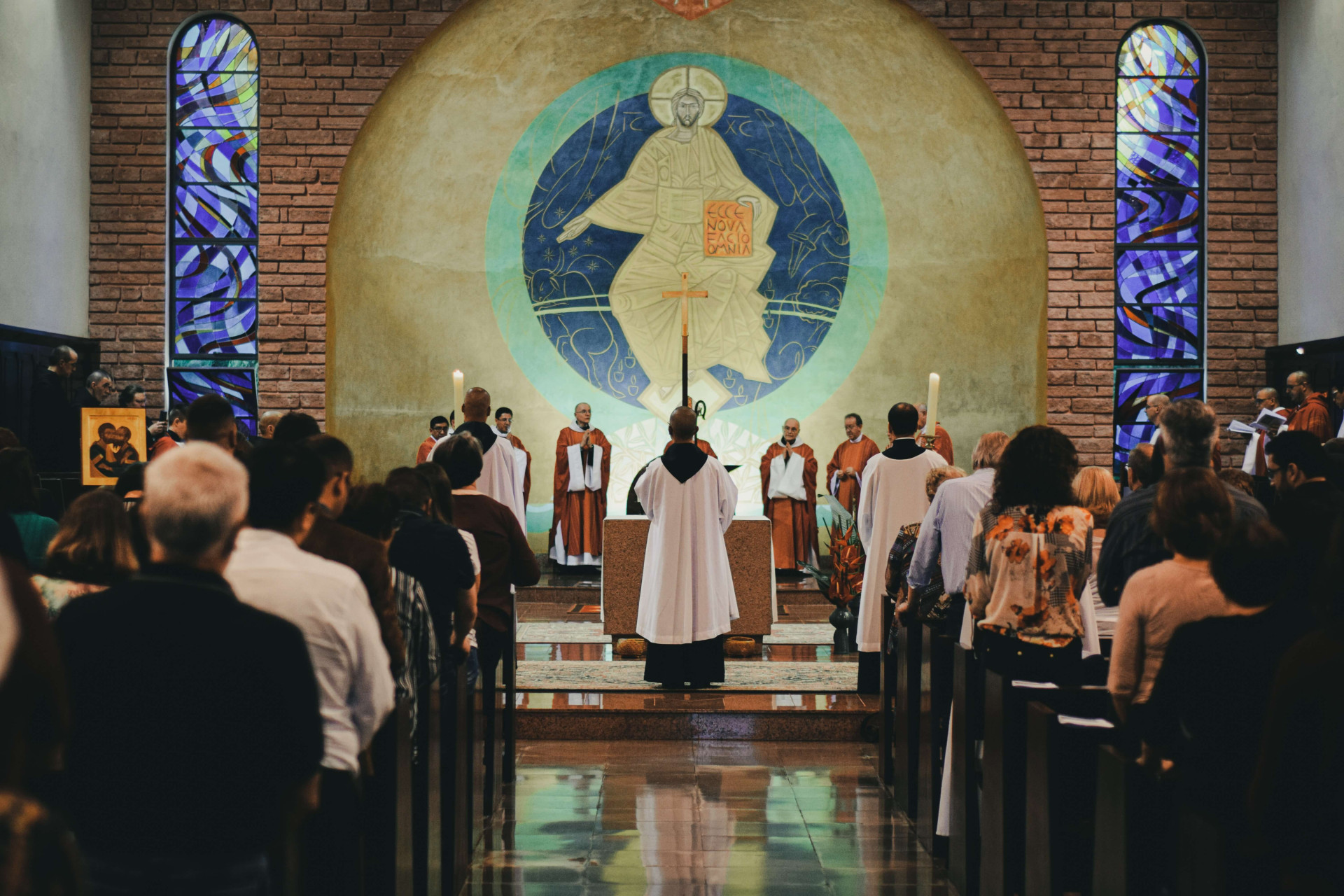 Celebração de quinta-feira de Lava-Pés é a história mais emocionante de Jesus