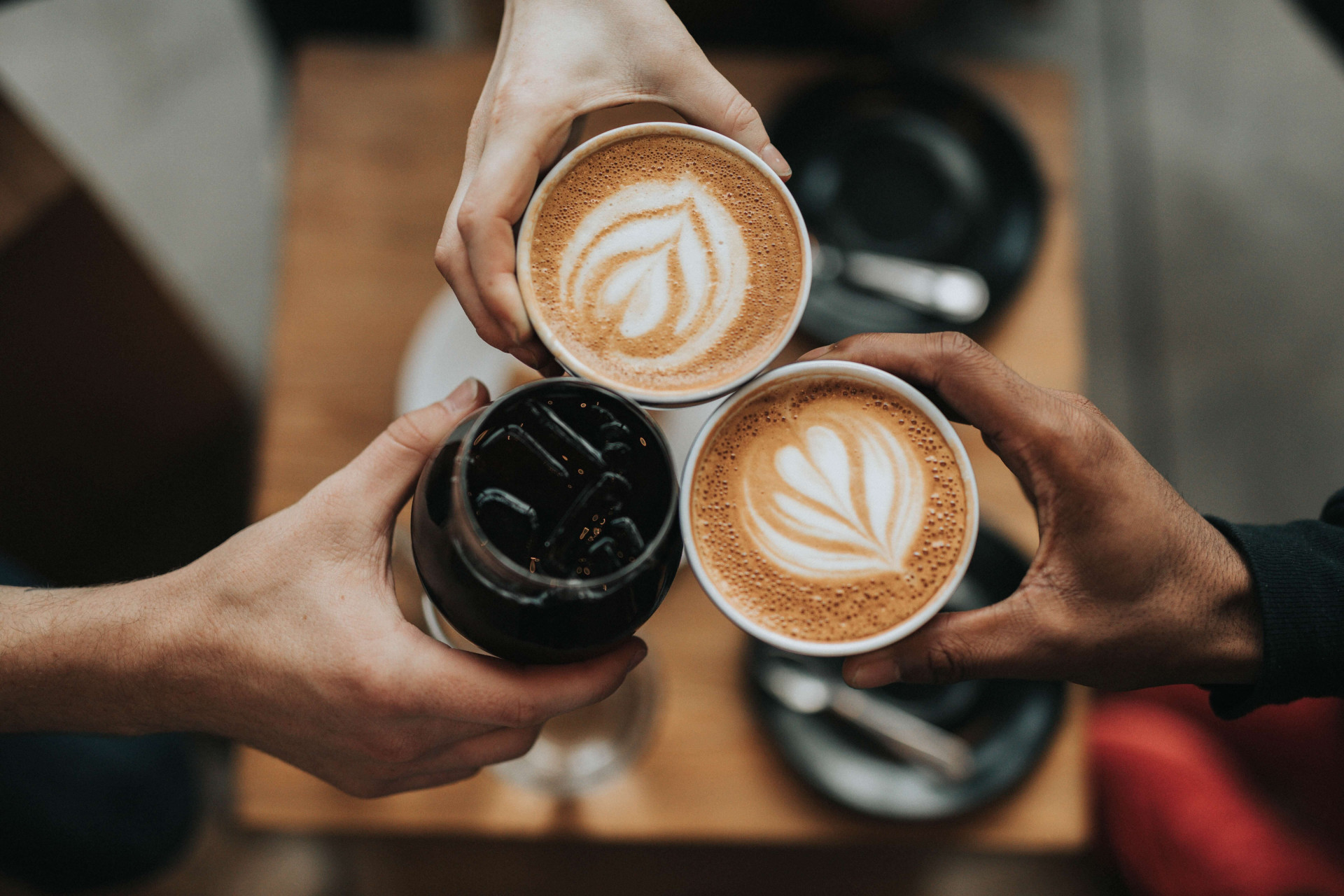 motivos para começar o dia 14 de abril com um café