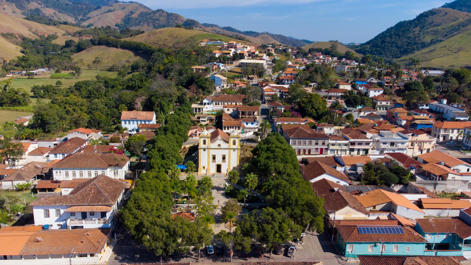 Cidade de SP tem as águas doces mais bonitas do Brasil e você vai querer ir lá