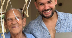 Aos 85 anos, seu Anesio vira o “vovô do Brasil” e faz sucesso nas redes sociais com o seu jeitinho irreverente