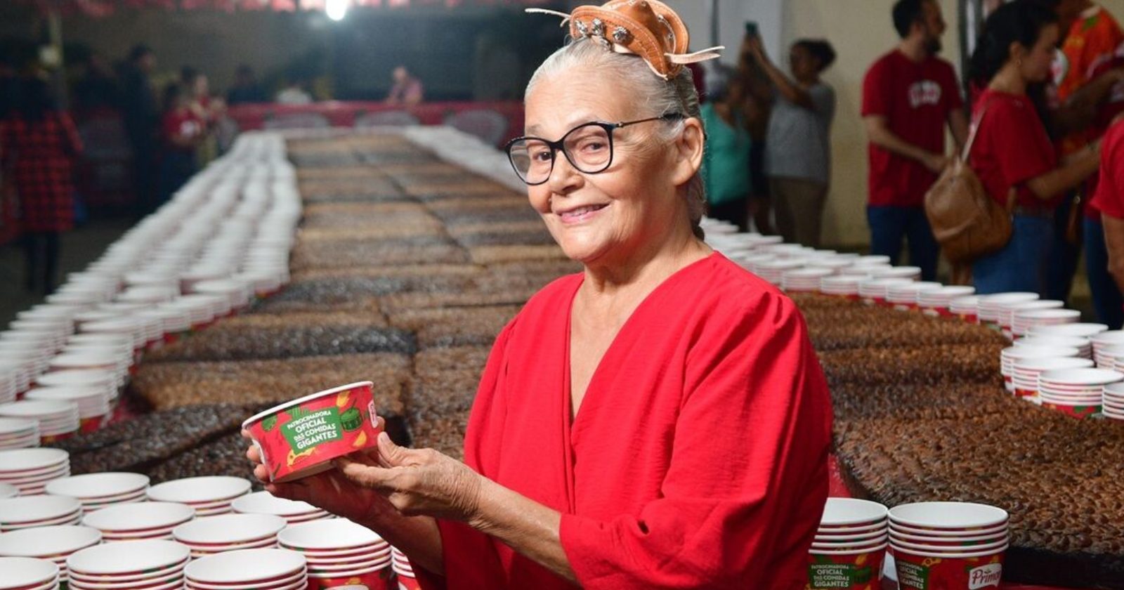 Maior pé de moleque do mundo é atração em Festa Junina de Pernambuco e você vai se surpreender com tamanho