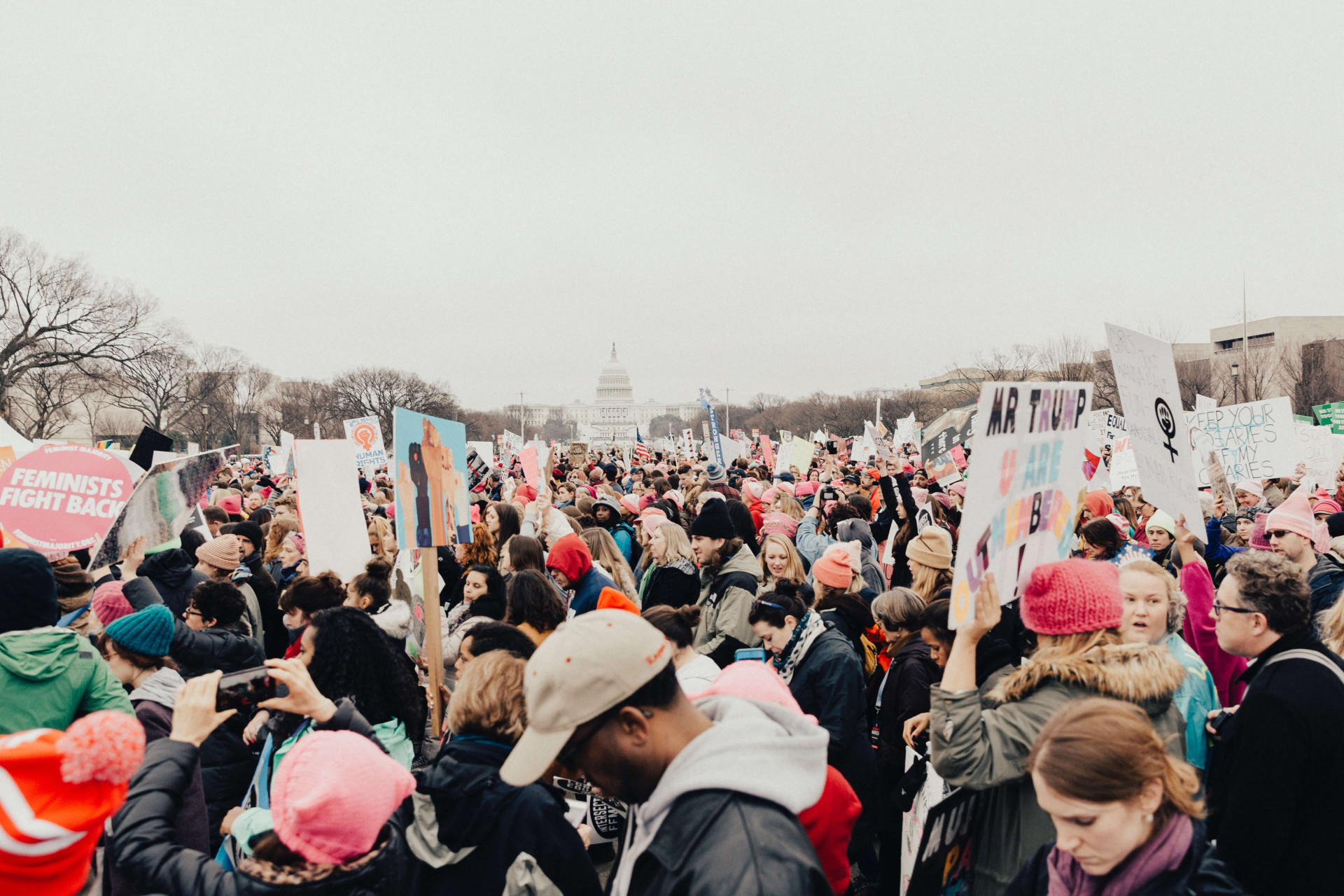 5 significados feministas que toda mulher precisa saber e guardar no coração (Imagens: Unsplash)