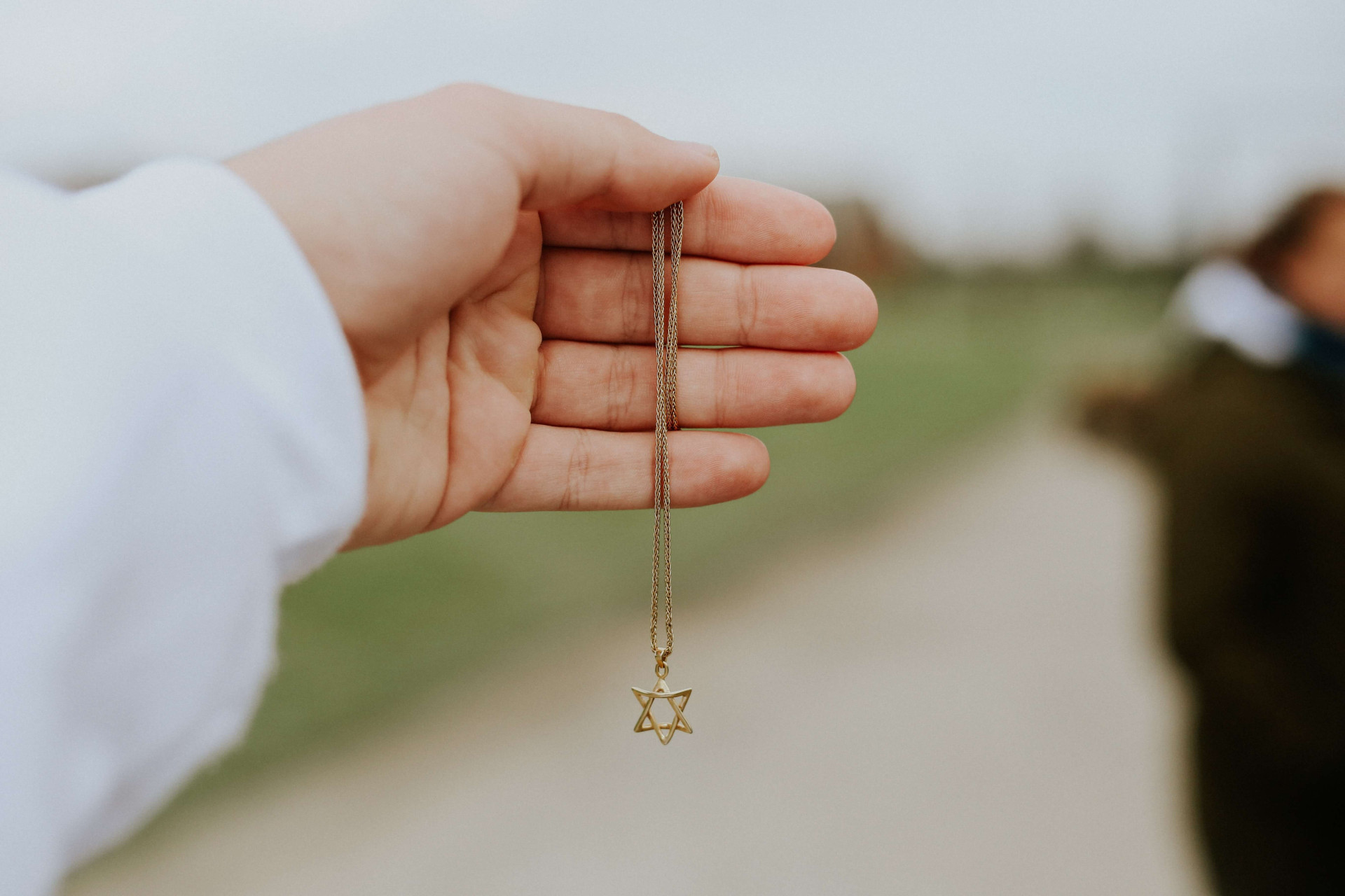 Conhecendo a rica história espiritual por trás da Estrela de Davi.