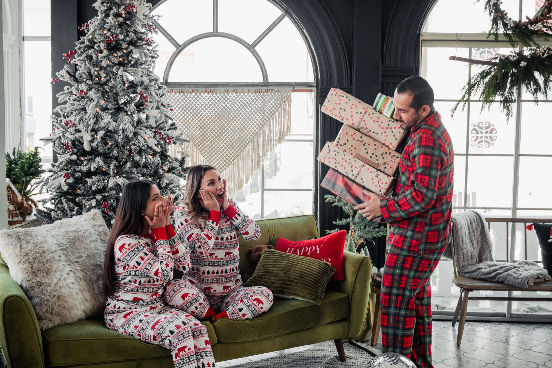 O Natal em sonhos pode simbolizar reconciliação e amor familiar.