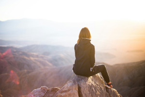 9 pensamentos resilientes para mulheres que querem ser forte