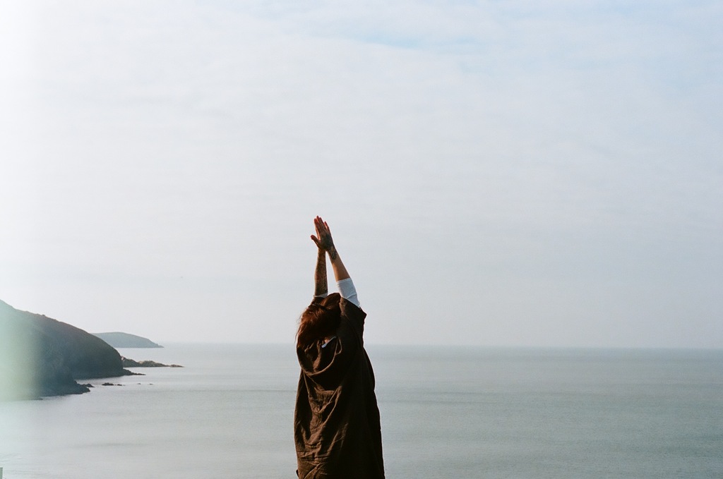 Pratique rituais de purificação para restaurar a harmonia espiritual.