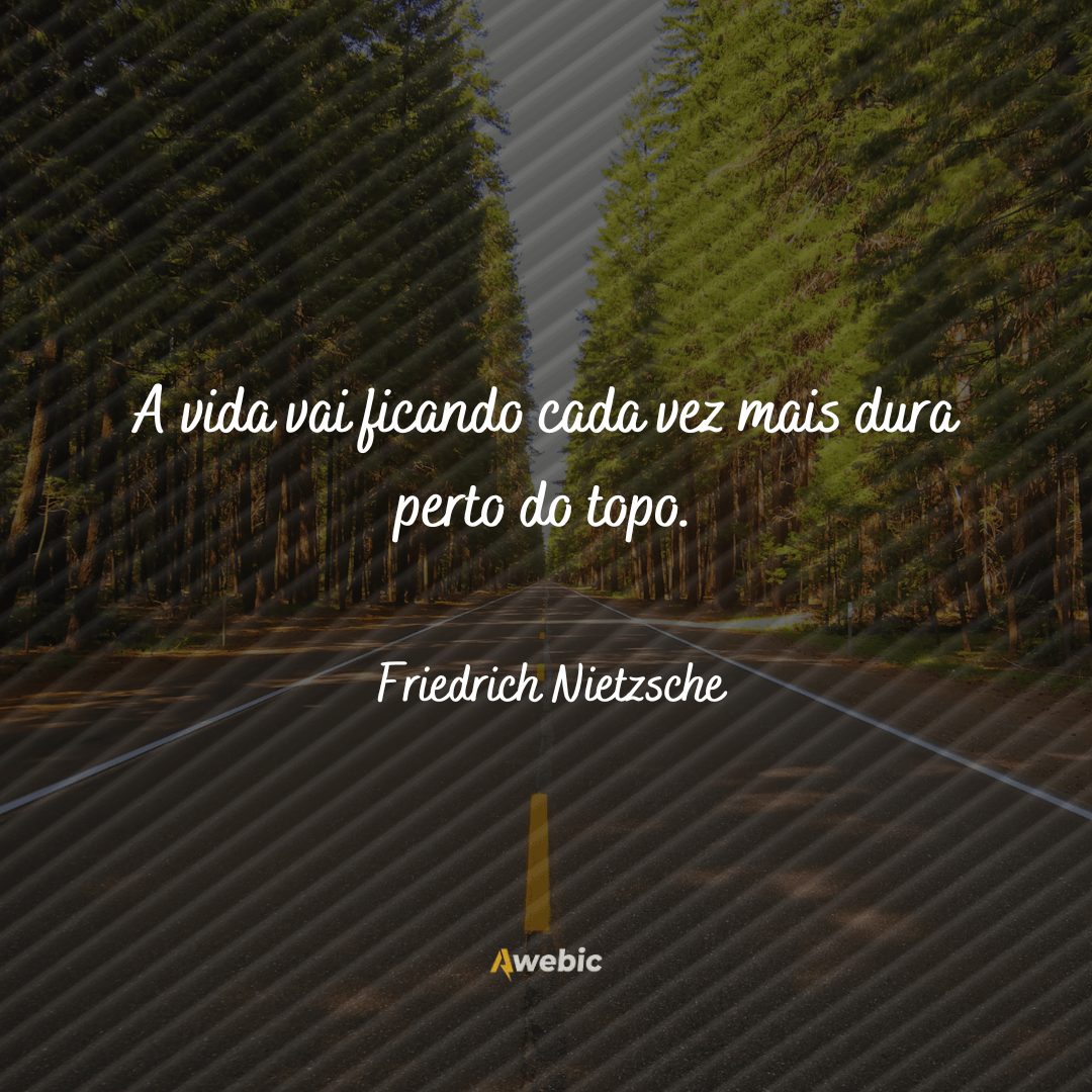 pensamentos de Friedrich Nietzsche para uma vida feliz