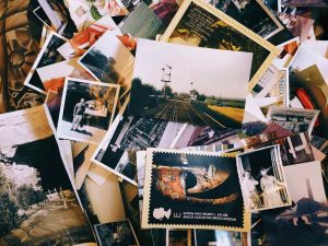 7 formas de organizar fotos impressas na parede: criatividade ativada