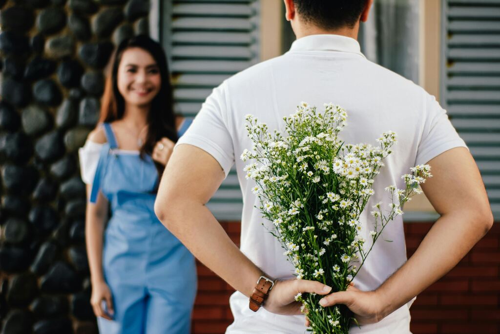 simpatia-para-ser-pedida-em-casamento-dia-dos-namorados-com-essencias