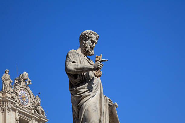 Oração de São Pedro para ser mais amoroso é linda e poderosa