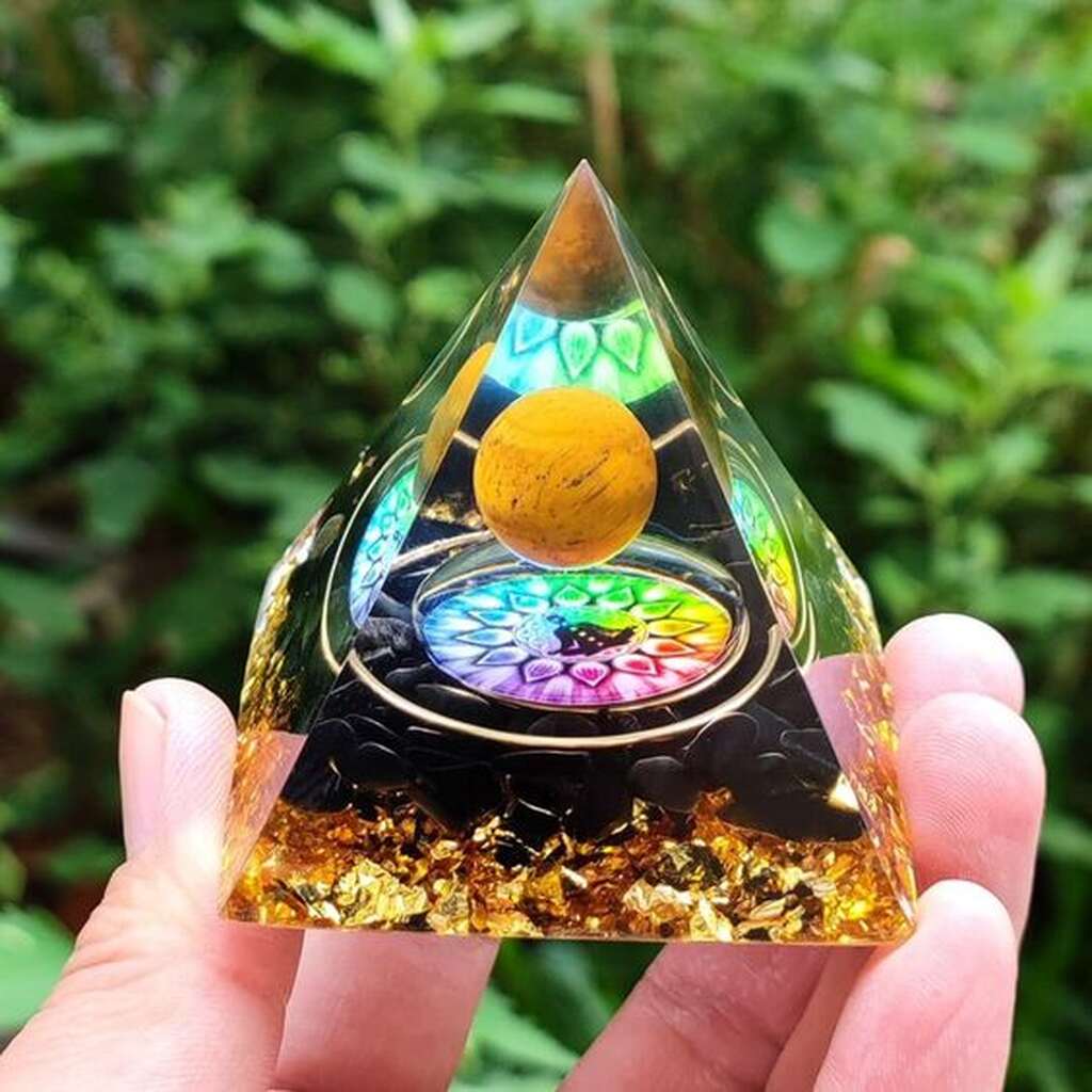 piramide-orgonite-significado-espiritual-aplicacao