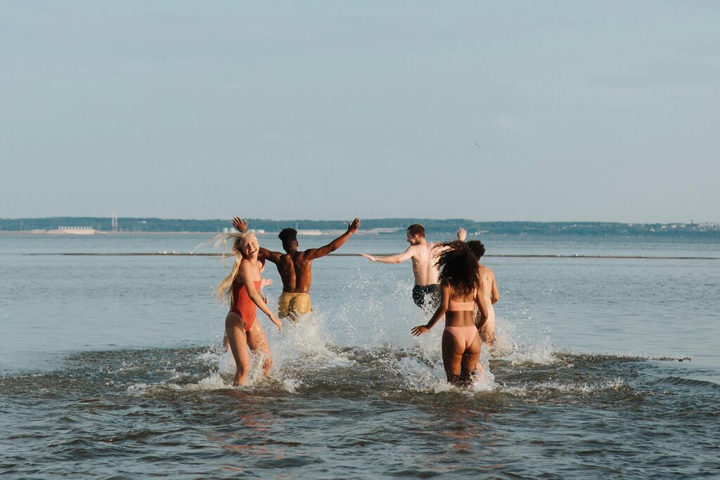 motivos-espirituais-para-tomar-banho-de-mar-pureza