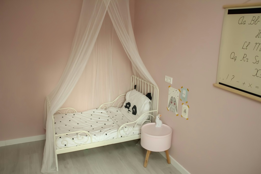 cores-para-pintar-quarto-do-bebe-com-significado-rosa